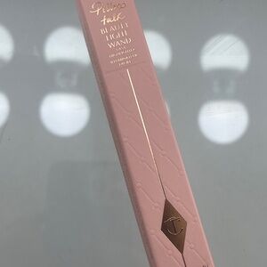 Charlotte Tilbury - Pillow Talk Beauty Light Wand